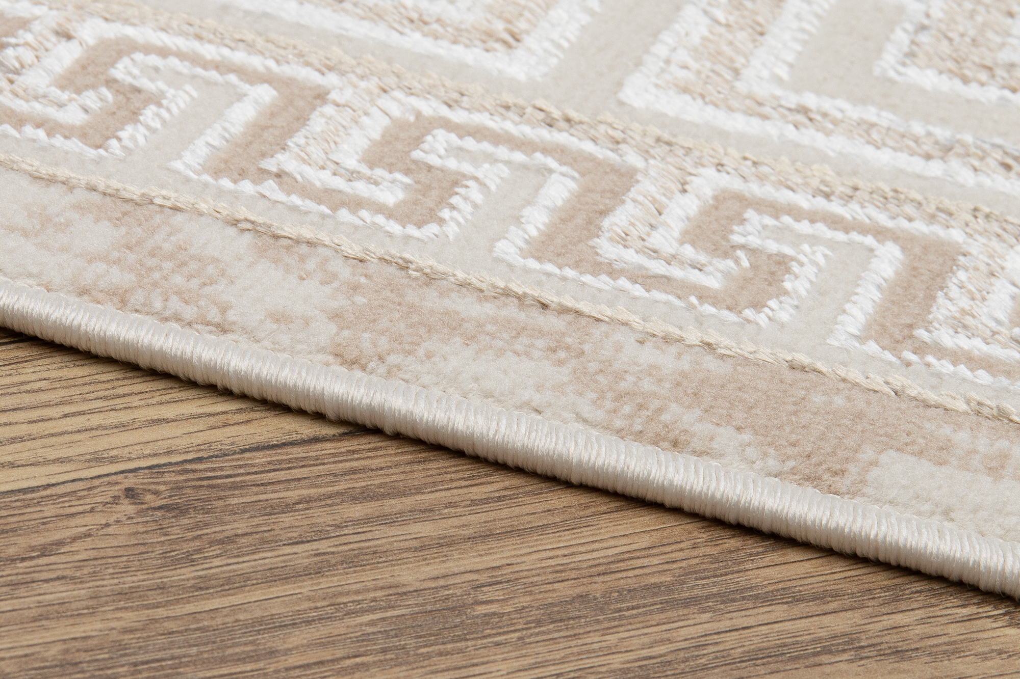 Covor Ares Auriu Maro Ornamente Medalion
